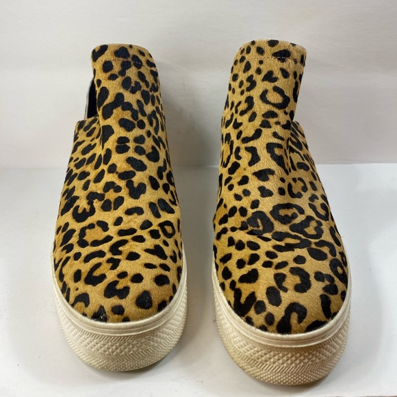 Steve Madden high top platform Leopard Print Slip-On Sneakers - Picture 3 of 10